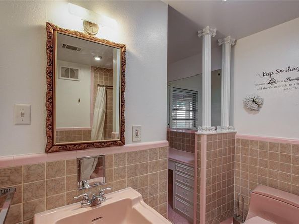 2000  Standifer Street , Fort Worth Texas 76164