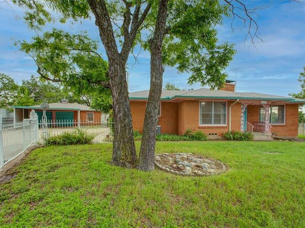 2000  Standifer Street , Fort Worth Texas 76164