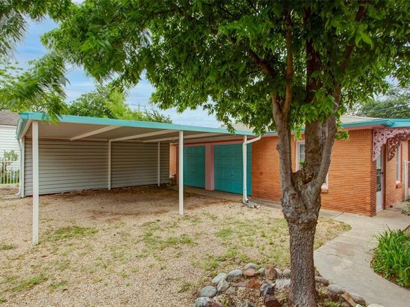 2000  Standifer Street , Fort Worth Texas 76164