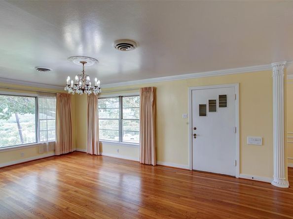 2000  Standifer Street , Fort Worth Texas 76164