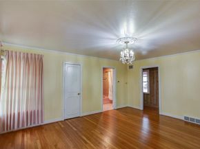 2000  Standifer Street , Fort Worth Texas 76164