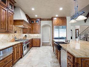 2965 S Sunbeck Circle , Farmers Branch Texas 75234