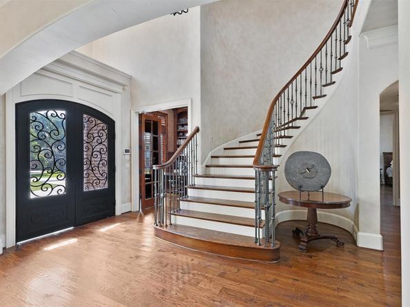 2965 S Sunbeck Circle , Farmers Branch Texas 75234