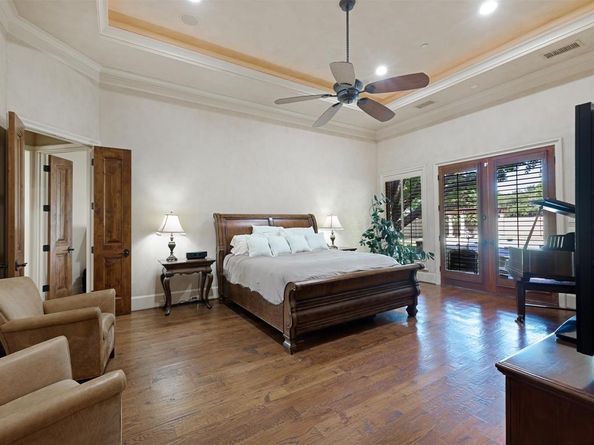 2965 S Sunbeck Circle , Farmers Branch Texas 75234