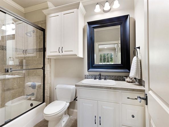 2965 S Sunbeck Circle , Farmers Branch Texas 75234