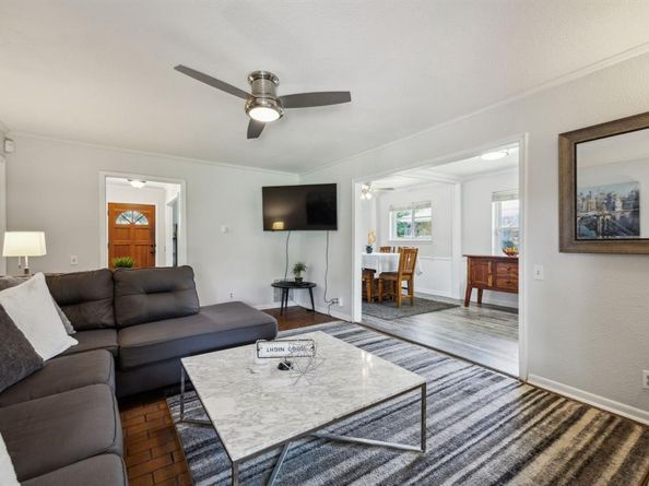 519 E Polk Street , Richardson Texas 75081