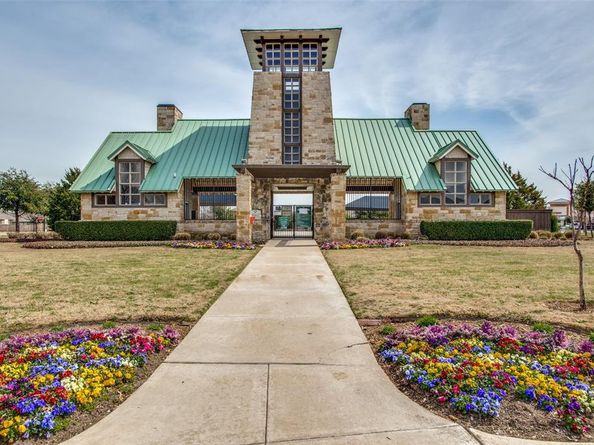 1405  Cardinal Way , Aubrey Texas 76227