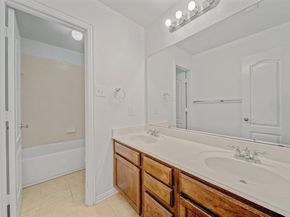 421  Kirby Drive , Lantana Texas 76226