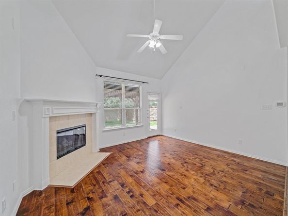 421  Kirby Drive , Lantana Texas 76226