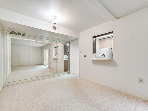 2807  Lineville Drive  104, Farmers Branch Texas 75234