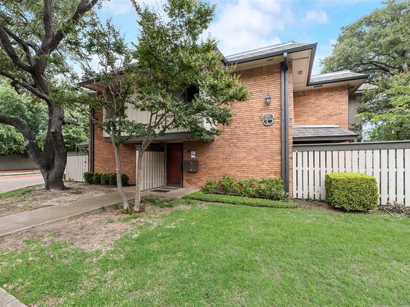 2807  Lineville Drive  104, Farmers Branch Texas 75234