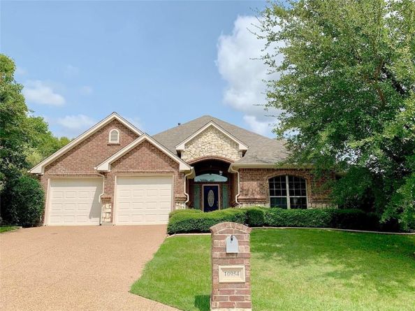 10954  Live Oak Creek Drive , Fort Worth Texas 76108
