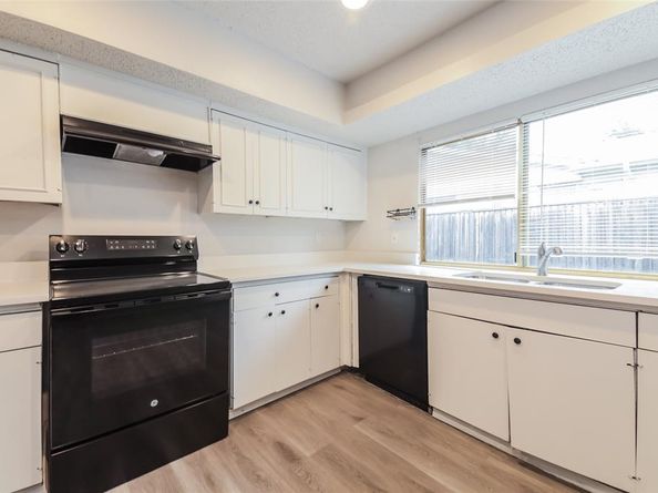 1514  Carnation Drive , Lewisville Texas 75067