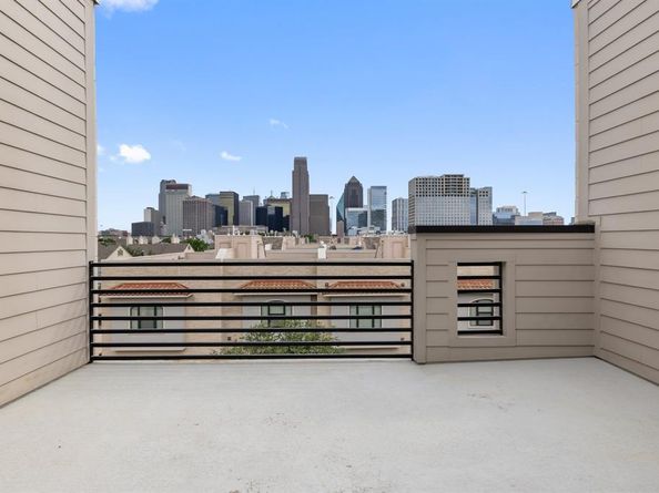 3200  Ross Avenue  42, Dallas Texas 75204