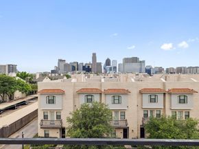 3200  Ross Avenue  42, Dallas Texas 75204