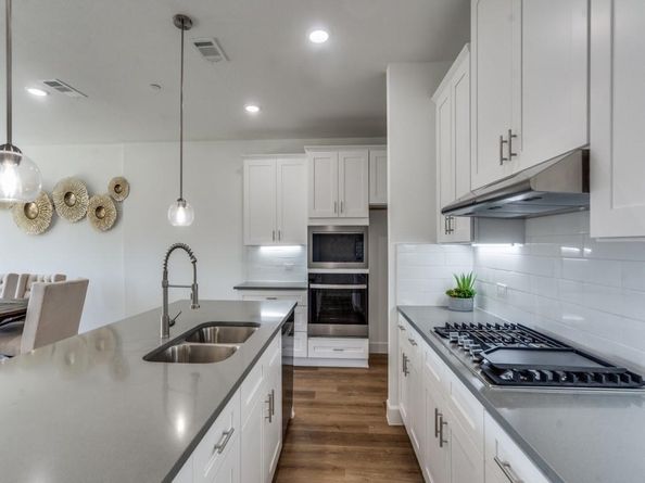 5621  Woodlands Drive , The Colony Texas 75056