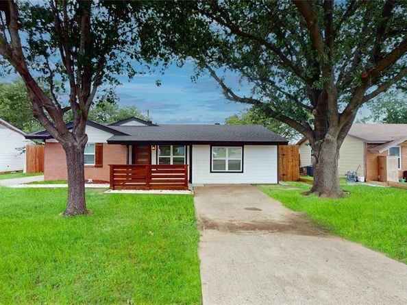 2210  Mcclure Street , Irving Texas 75062