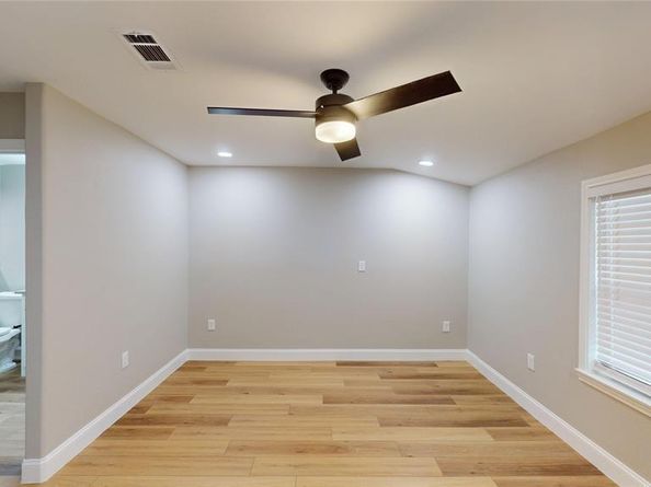 2210  Mcclure Street , Irving Texas 75062
