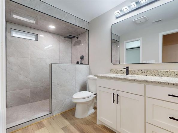 2210  Mcclure Street , Irving Texas 75062