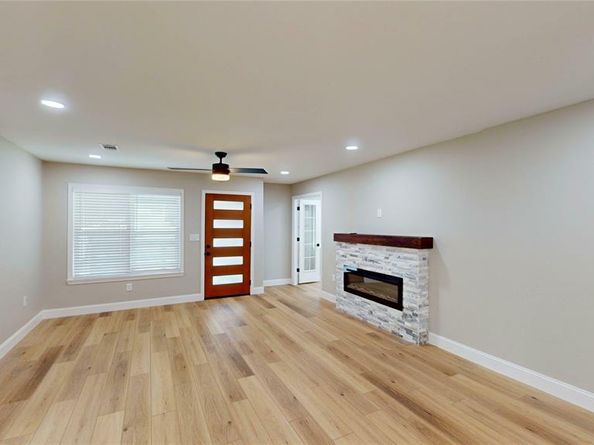 2210  Mcclure Street , Irving Texas 75062