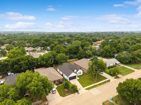 1236 E Fogg Street , Fort Worth Texas 76115