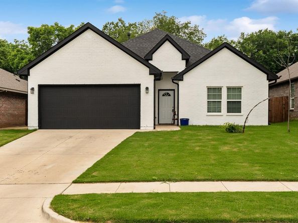 1236 E Fogg Street , Fort Worth Texas 76115