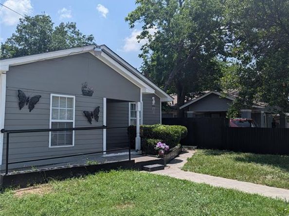 3108  BIDEKER Avenue , Fort Worth Texas 76105