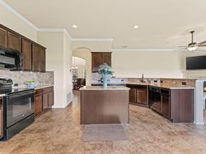 8400  Sioux Trail , Aubrey Texas 76227