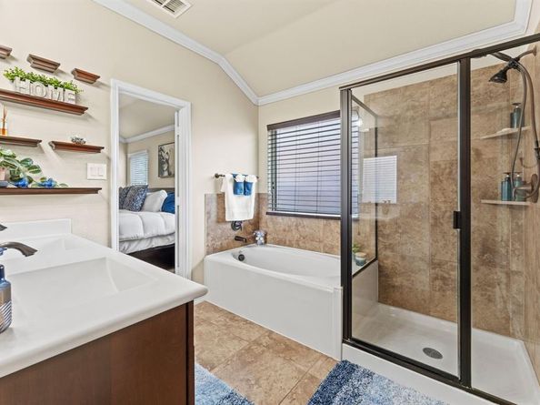 8400  Sioux Trail , Aubrey Texas 76227