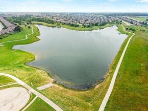 8400  Sioux Trail , Aubrey Texas 76227