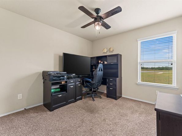 8400  Sioux Trail , Aubrey Texas 76227