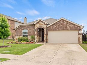 8400  Sioux Trail , Aubrey Texas 76227