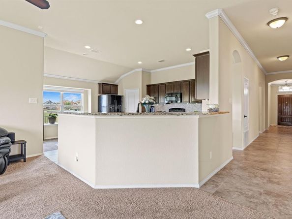 8400  Sioux Trail , Aubrey Texas 76227