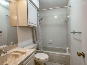 1301  Memory Lane  4920, Arlington Texas 76011