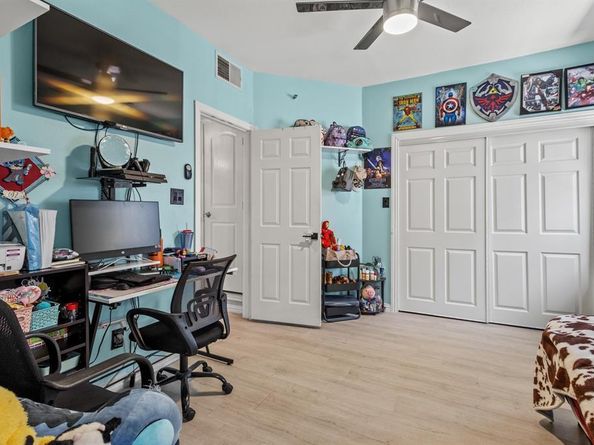 1010  Allen Street  217, Dallas Texas 75204