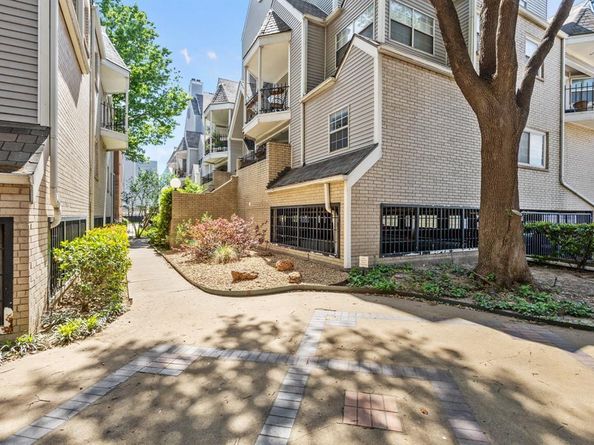 1010  Allen Street  217, Dallas Texas 75204