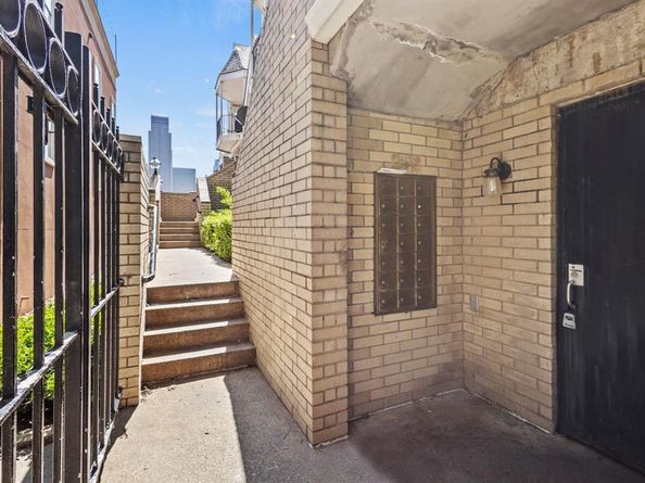 1010  Allen Street  217, Dallas Texas 75204