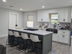 882  Magnolia Lane , Lancaster Texas 75146