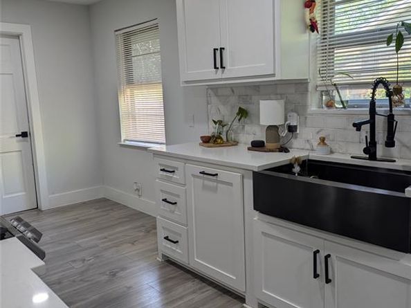 882  Magnolia Lane , Lancaster Texas 75146