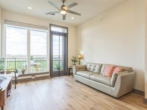 2700  Old Denton Road  4424, Carrollton Texas 75007