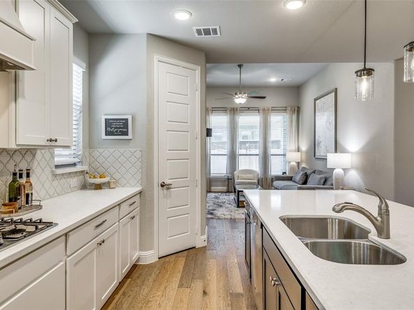 2217  Lexington Way , Carrollton Texas 75010