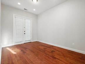 6755  Plaza Via  , Irving Texas 75039