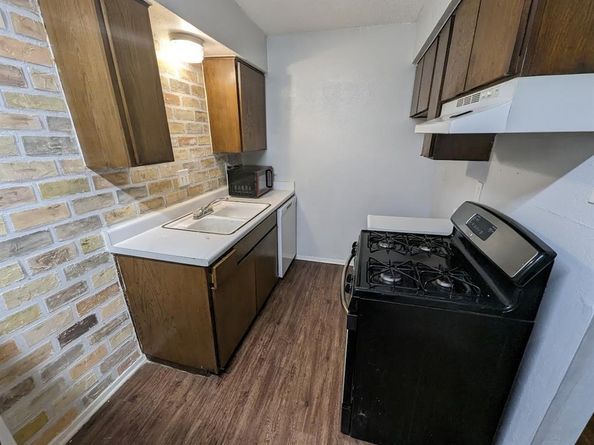6004  Westridge Lane  704, Fort Worth Texas 76116