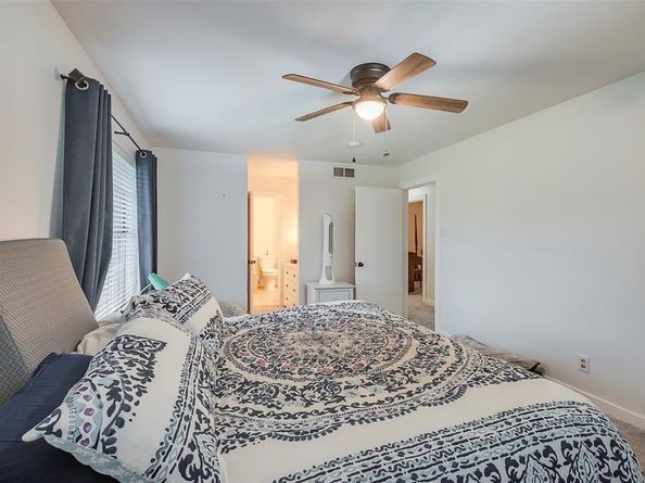 846  Creekridge Drive , Dallas Texas 75218