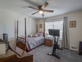 846  Creekridge Drive , Dallas Texas 75218
