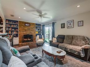 846  Creekridge Drive , Dallas Texas 75218
