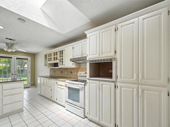 908  Wayside  , Richardson Texas 75080