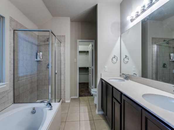 700  Lark Drive , Aubrey Texas 76227