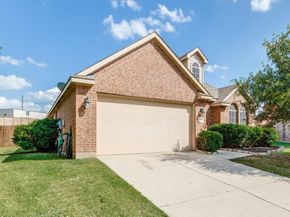 700  Lark Drive , Aubrey Texas 76227