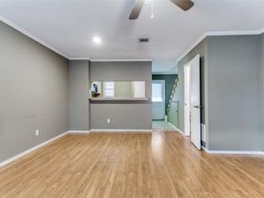 17  Abbey Road , Euless Texas 76039